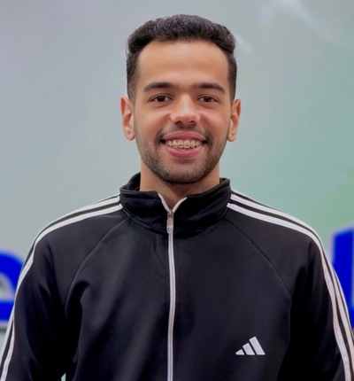 كابتن هشام عماد