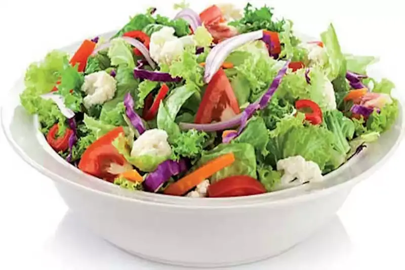 طبق سلطة خضراء